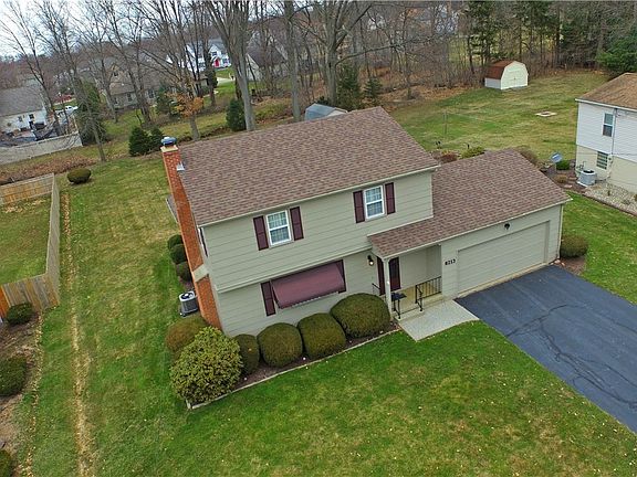 2nd image of 8213 Timberlane Dr NE