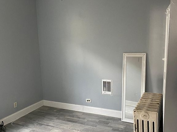 3rd image of 140 S 60th St Floor 2