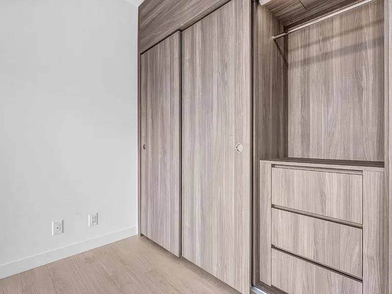 4880 Lougheed Hwy #1507 — Photo 12