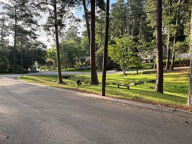 1004 Pine Hill Rd — Photo 38