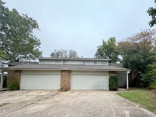 6003 S Marion Pl E, Tulsa, OK 74135