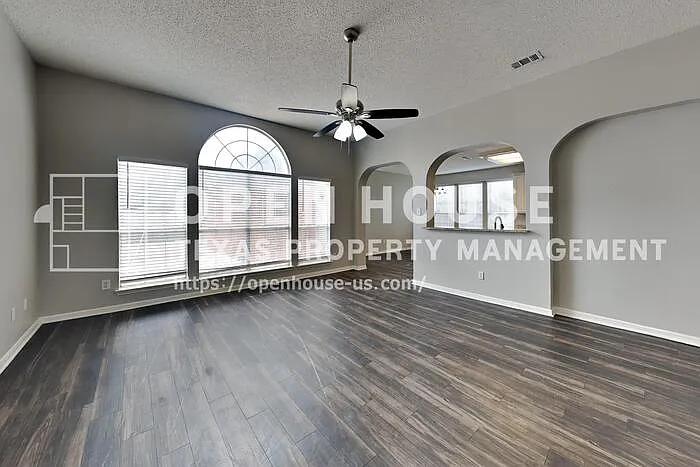 906 Carnegie Ct — Photo 3