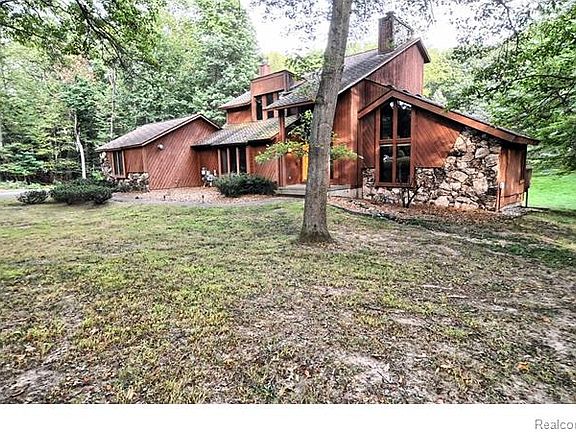 2nd image of 11382 Cherrylawn Drive