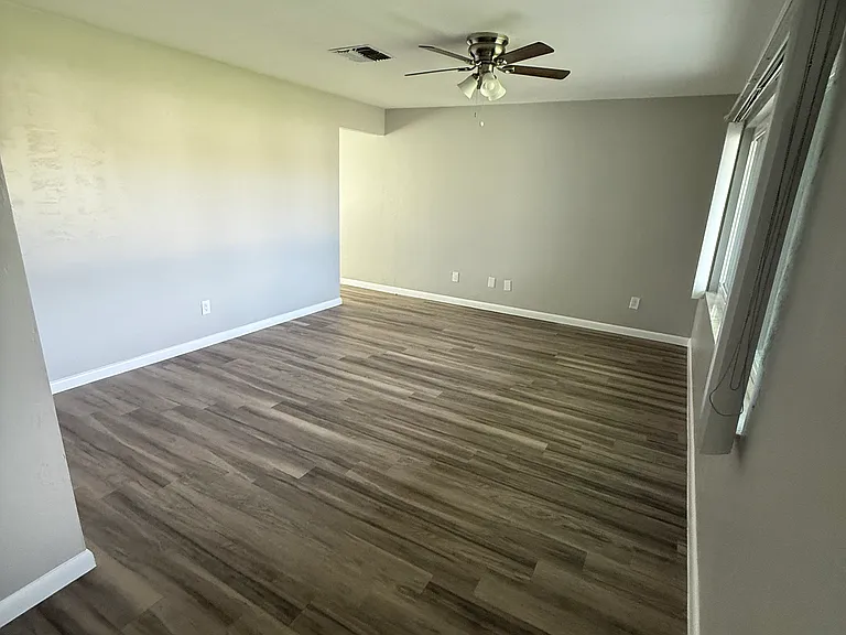 3881 N Everlasting Dr — Photo 2