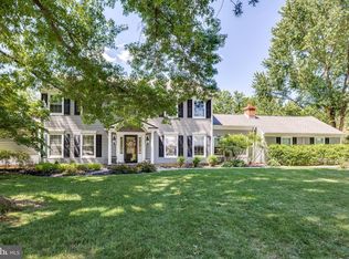 15 Corral Dr, Hamilton, NJ 08620