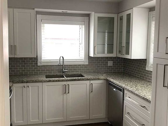 4th image of 242 Alsace Rd