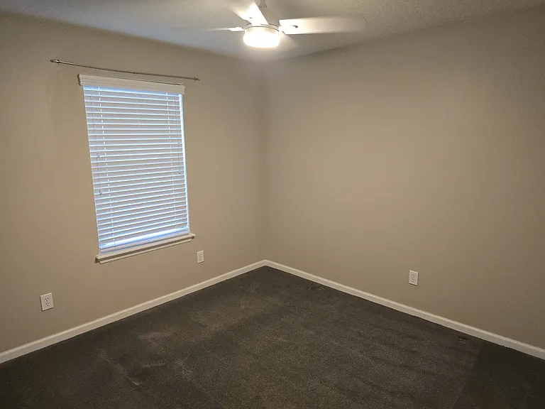 607 Mount Olympus Blvd — Photo 49