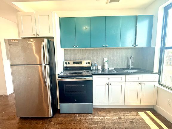 3rd image of 2250 Clarendon Rd APT 6D
