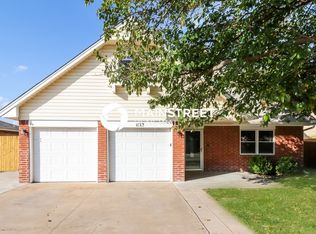 1113 N Patterson Dr, Moore, OK 73160