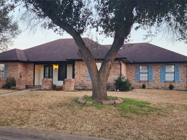 902 Shady Ln, Mexia, TX 76667