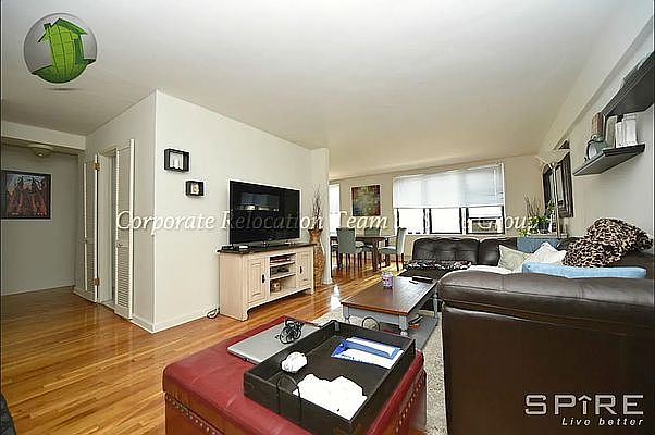 1st image of 30-60 Crescent St #2H