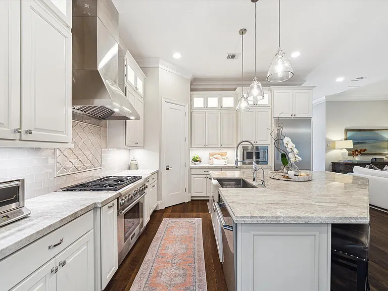 1527 Cunningham Parc Ln — Photo 5
