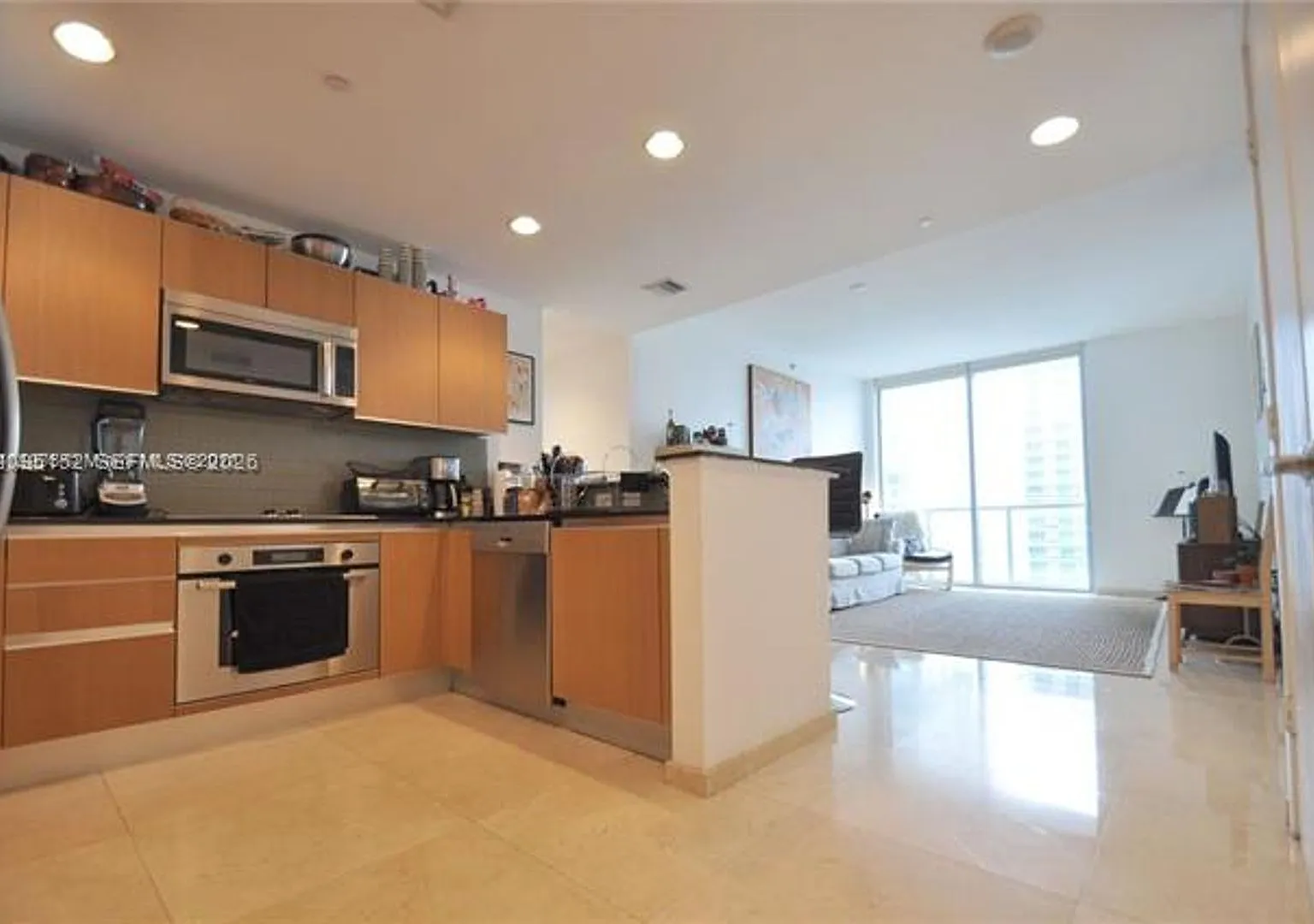 1060 Brickell Ave cu-3111, Miami, FL 33131 — Photo 1