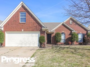 1648 Cherry Creek Dr, Southaven, MS 38671