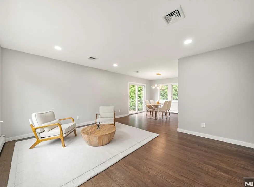 4 bed, $5,500 — Photo 4