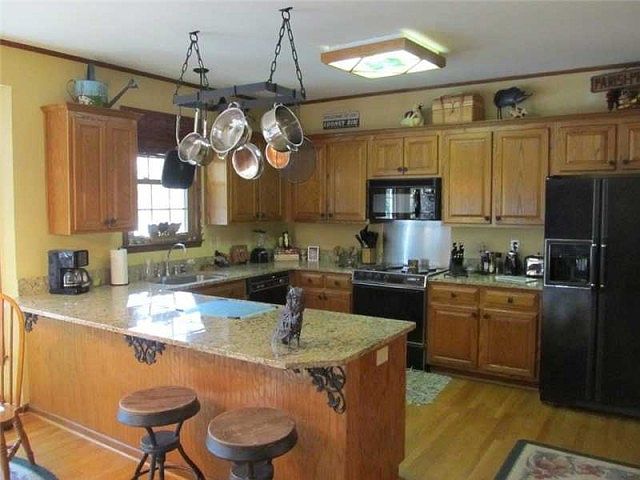 2nd image of 4265 Habersham Way
