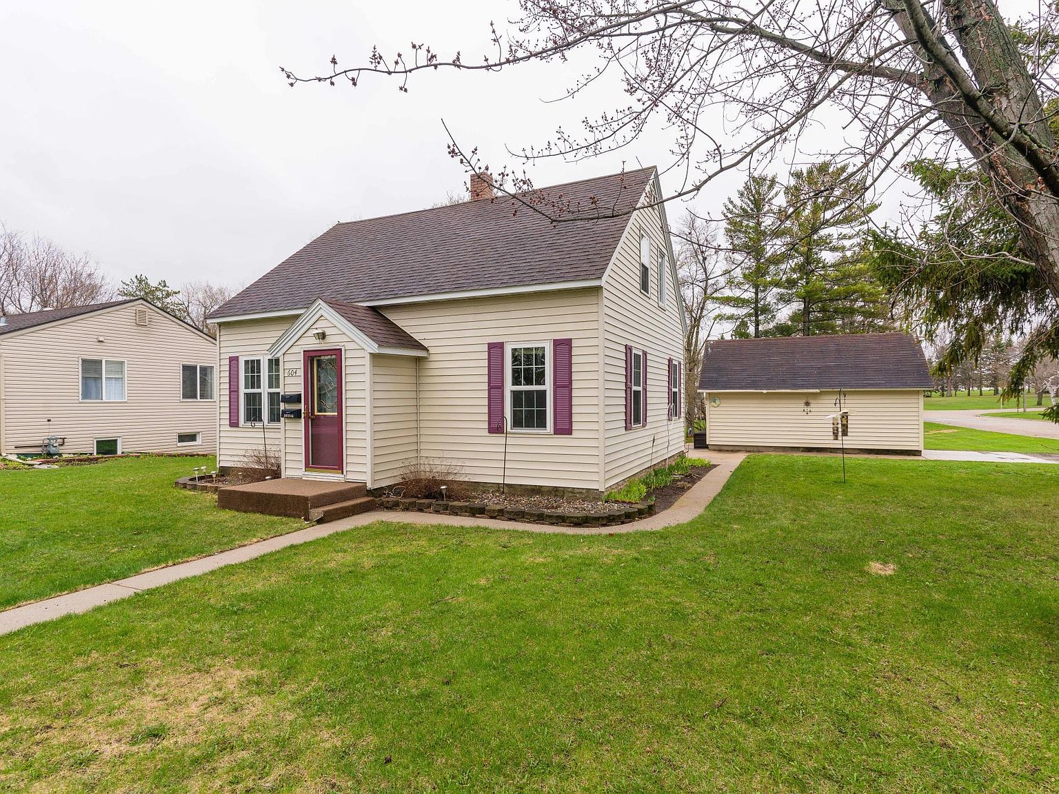 604 E Gustavus Ave, Fergus Falls, MN 56537 Zillow