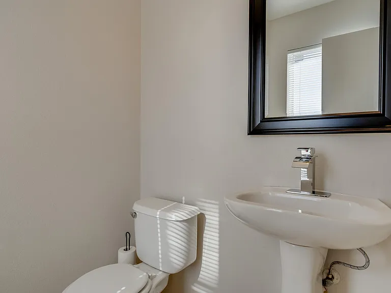 1394 Saltillo St #1394 — Photo 2