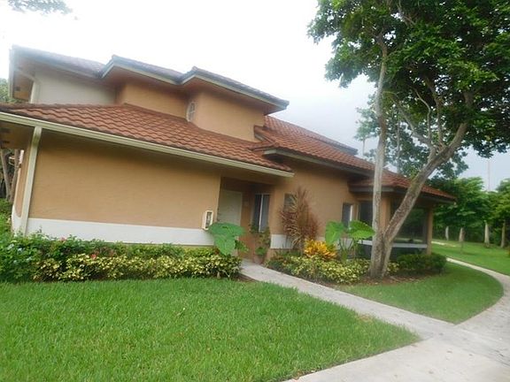 5th image of 738 NW 91st Ter