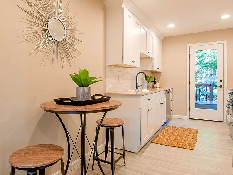 258 Forkner Dr #4 — Photo 8