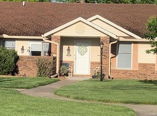 1359 Normandy Dr, Godfrey, IL