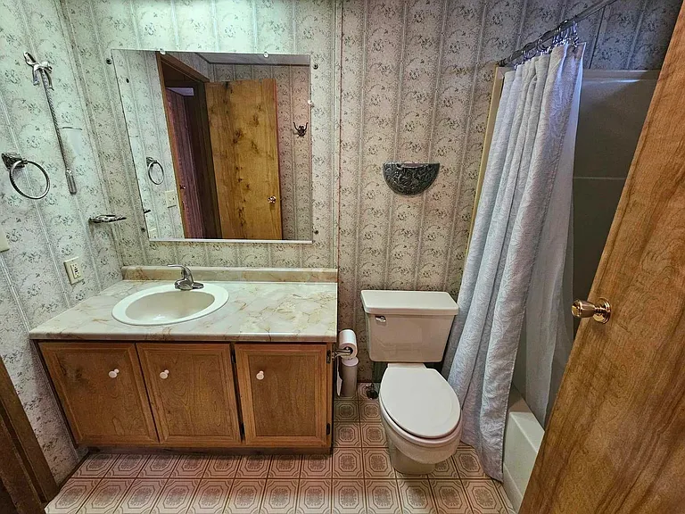 31468 Kings Point Rd — Photo 14
