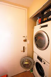 Rented by R New York