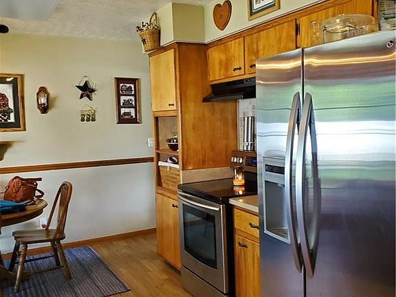 5th image of 609 Kathryn Dr
