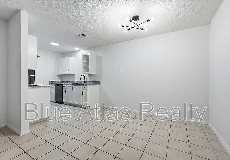 6340 Mark Ct — Photo 4