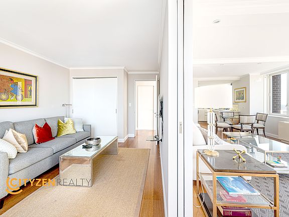 4th image of 322 W 57th St APT 52D
