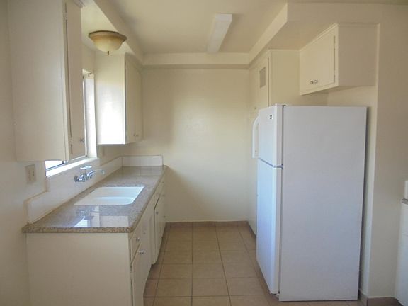 5th image of 10716 Orange Grove Ave #14