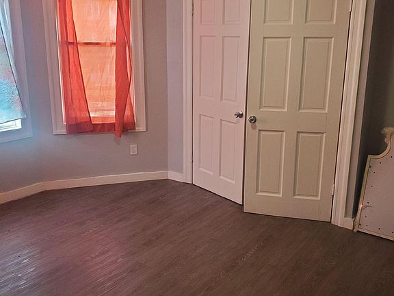 5th image of 562 Van Cortlandt Park Ave #2