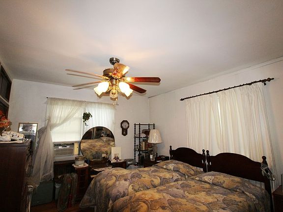 5th image of 1501 Hawthorne St