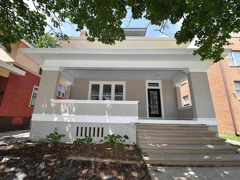 1027 N University St — Photo 66