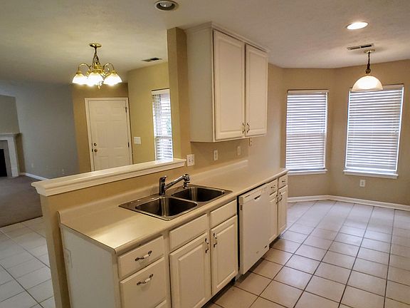 4th image of 6610 Settlement Dr N