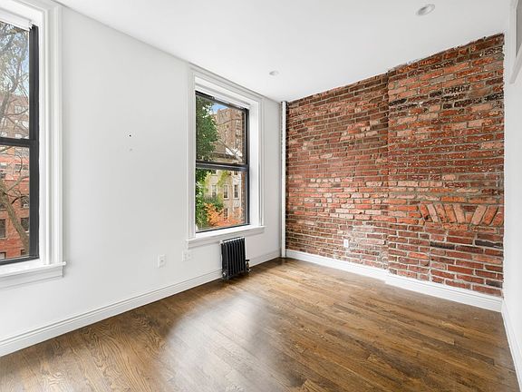 3rd image of 51 W 11th St #3R