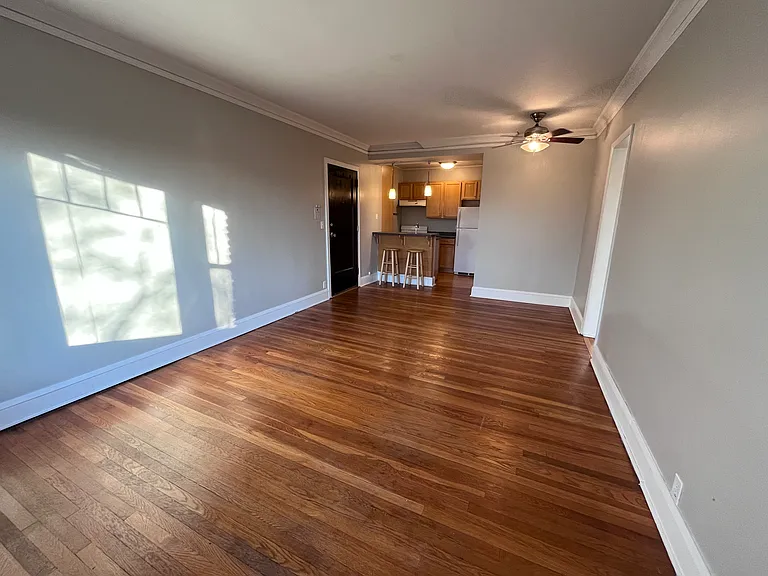 2517 Bryant Ave S #302 — Photo 3