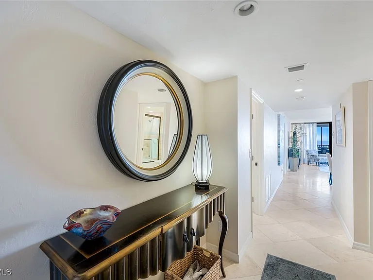 26235 Hickory Blvd #7C — Photo 4