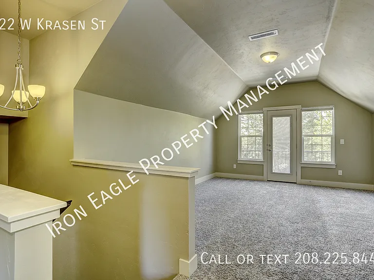 822 W Krasen St — Photo 39