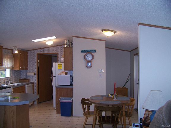 Open Floor Plan 900 Square Feet!