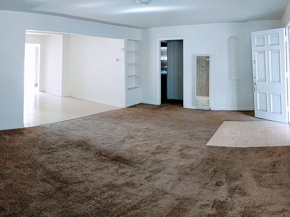 Front entrance/Living Room