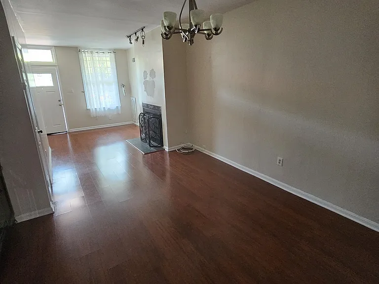 722 7th St SE #1 — Photo 10