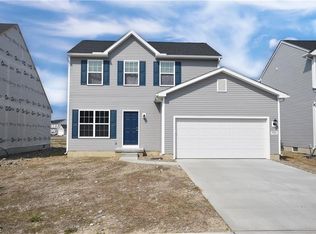 37226 Sandy Ridge Dr, North Ridgeville, OH 44039