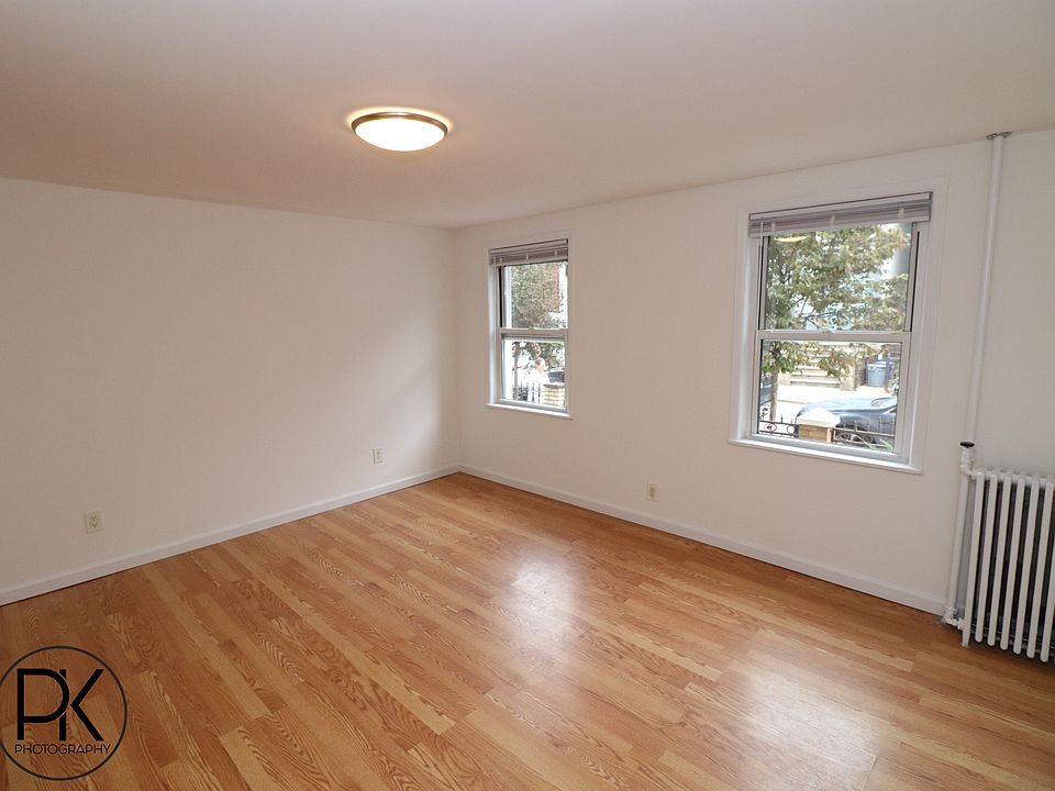 1st image of 227 Eckford St #1