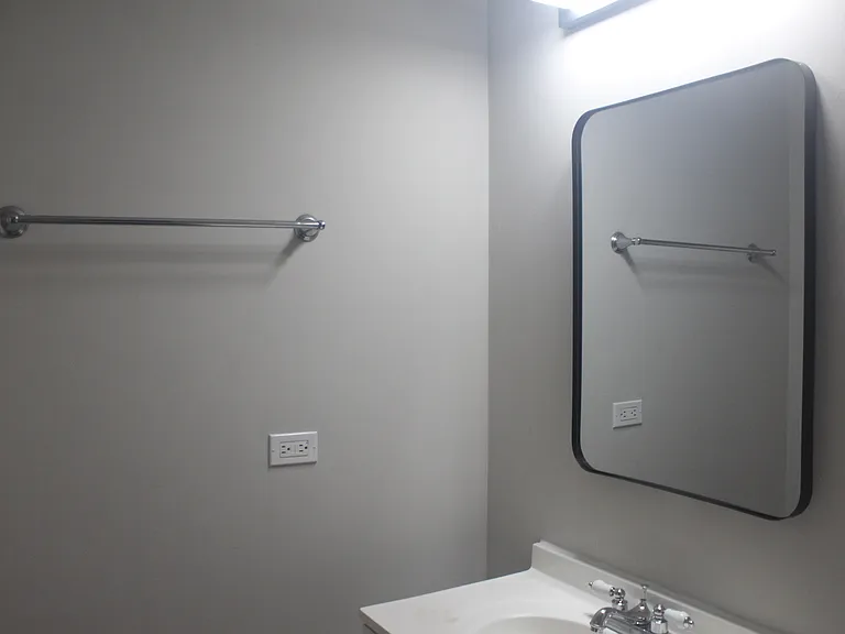 1303 W Ohio St #3F — Photo 8