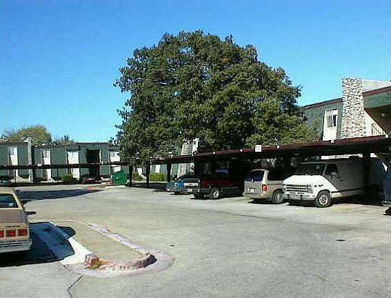 3rd image of 1128 N Glade Ave