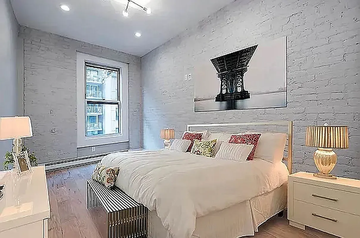 133 East 35th Street — Photo 4