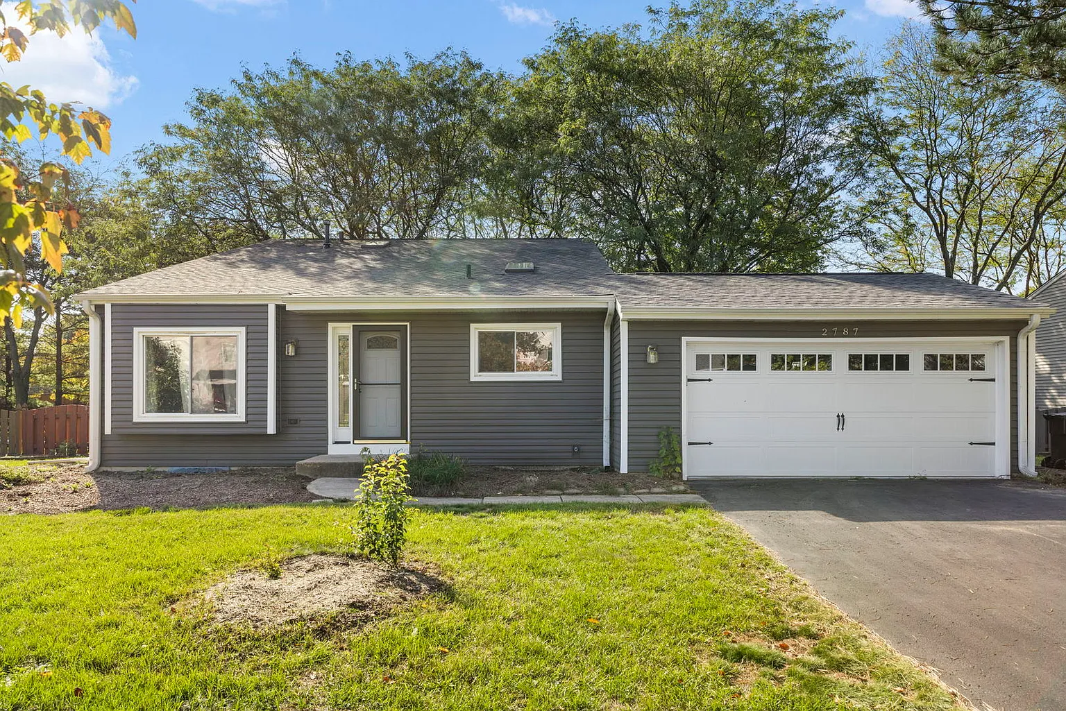 2787 Springdale Cir photo 1