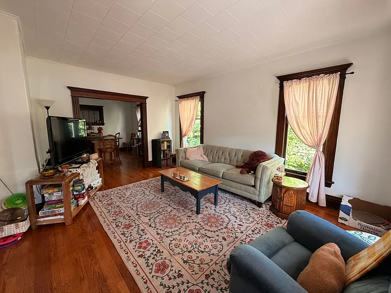 425 Fuller Ave SE — Photo 50