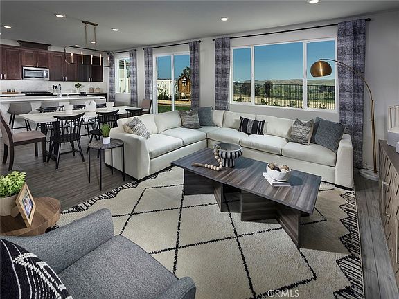 2nd image of 35022 Ouimet Way